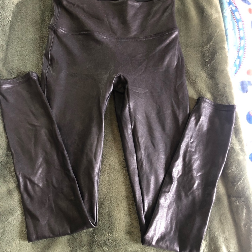 Spanx Black Leggings Faux Leather Material Sz Small NWOT - Picture 5 of 8